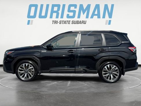 Certified 2025 Subaru Forester Touring AWD/4WD image 3