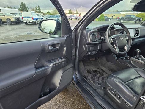 Certified 2023 Toyota Tacoma TRD Off-Road w/ TRD Premium Off Road Package image 22