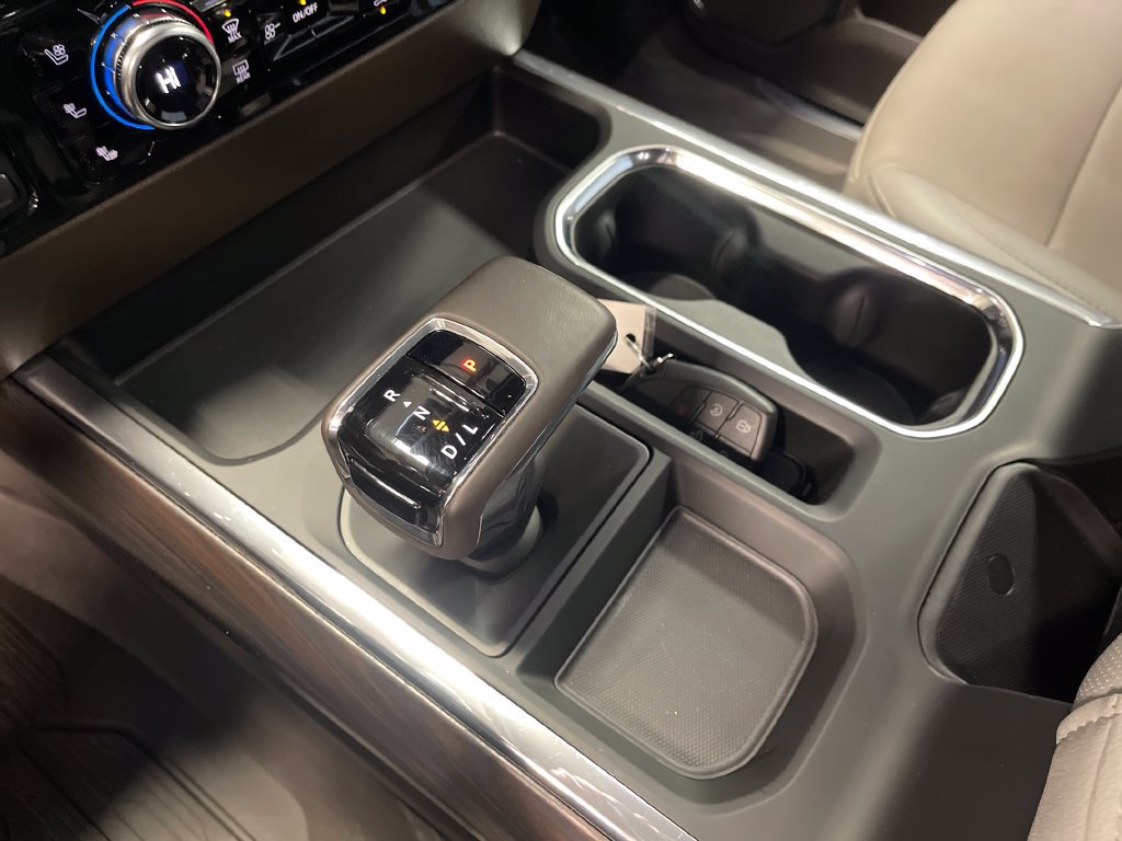 Used 2024 GMC Sierra 1500 SLT w/ SLT Premium Plus Package AWD/4WD image 22