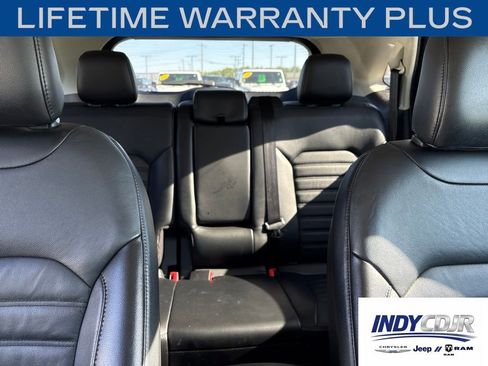 Used 2015 Ford Edge SEL w/ Equipment Group 201A AWD/4WD image 11