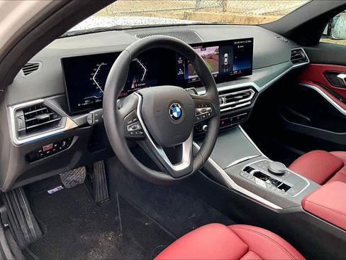 Used 2023 BMW 330i Sedan w/ Driving Assistance Package image 18