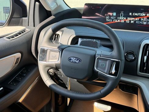 New 2027 Ford Expedition Active AWD/4WD image 8
