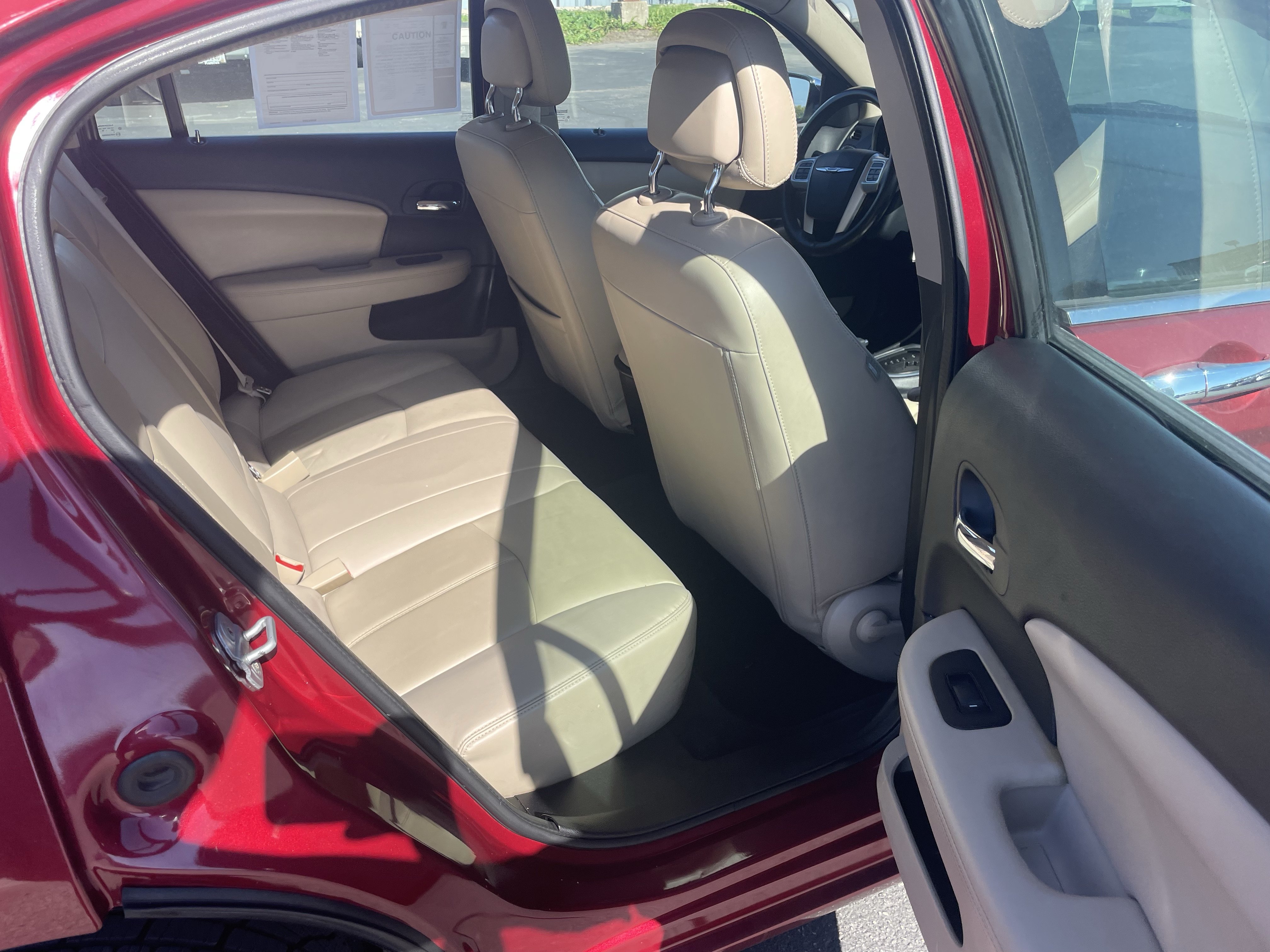 Used 2011 Chrysler 200 Limited FWD image 24