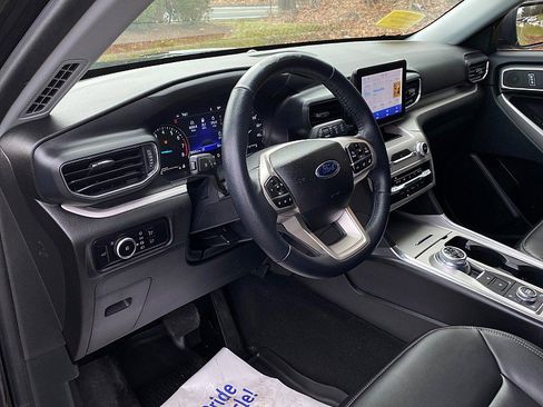 Certified 2023 Ford Explorer XLT w/ Equipment Group 202A image 22