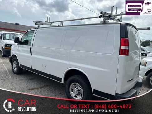 Used 2020 Chevrolet Express 2500 w/ Driver Convenience Package image 4