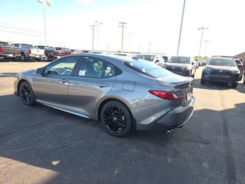 New 2026 Toyota Camry SE FWD image 5