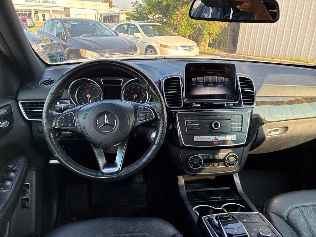 Used 2018 Mercedes-Benz GLS 450 4MATIC image 19