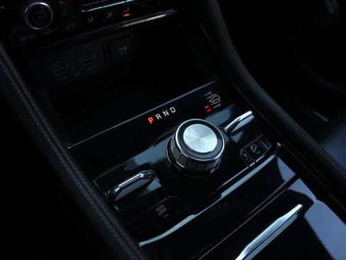 Used 2021 Jeep Grand Cherokee L Summit image 34