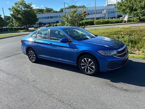 Used 2022 Volkswagen Jetta S FWD image 3