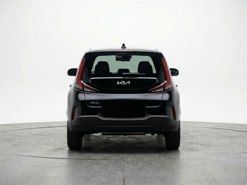 Used 2025 Kia Soul LX w/ LX Technology Package image 7