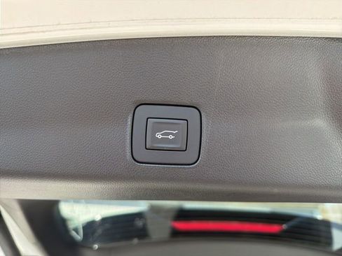 Used 2025 Chevrolet TrailBlazer RS AWD/4WD image 15