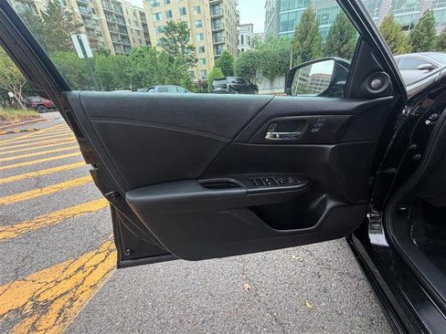 Used 2013 Honda Accord EX-L image 39