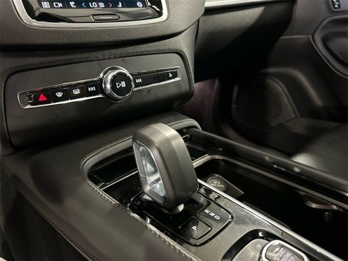Used 2024 Volvo XC90 B5 Core w/ Protection Package Premier image 20