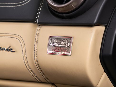 Used 2011 Ferrari California RWD image 36