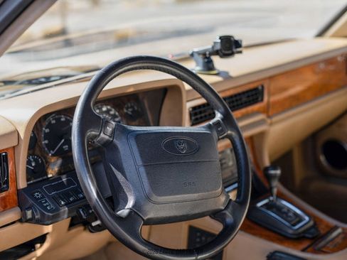 Used 1994 Jaguar XJ6 image 20