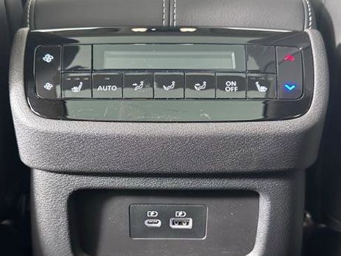 Certified 2025 INFINITI QX60 Luxe w/ Vision Package image 21