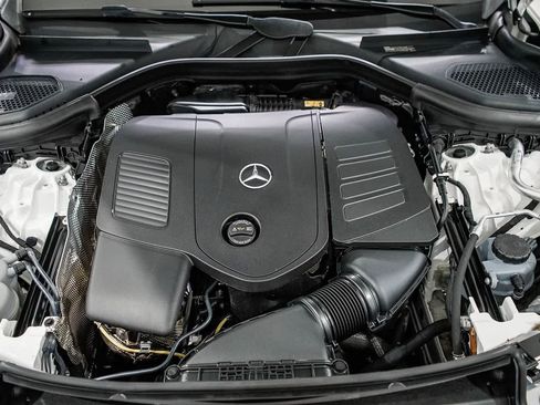 Used 2025 Mercedes-Benz GLC 350e GLC 350e image 27