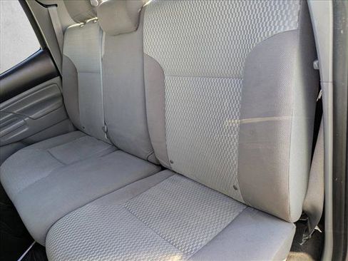 Used 2014 Toyota Tacoma PreRunner image 16