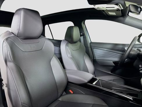 New 2026 Volkswagen ID.4 Pro S image 28