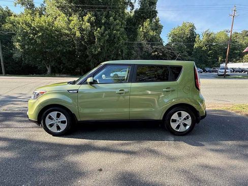 Used 2015 Kia Soul FWD image 8