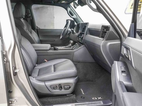 Certified 2024 Lexus GX 550 image 17