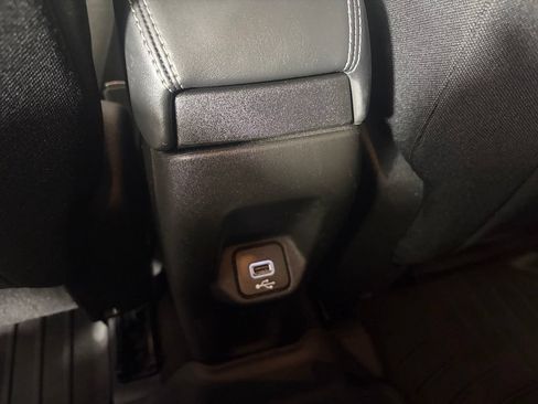 Used 2022 Jeep Renegade Latitude AWD/4WD image 13