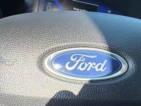 Certified 2022 Ford Escape SEL w/ Technology Package image 19