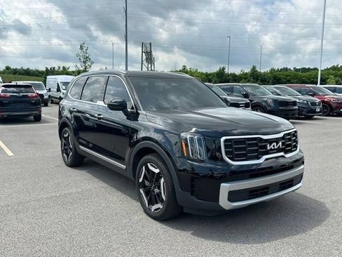 Used 2024 Kia Telluride S w/ S Sunroof Package AWD/4WD image 3