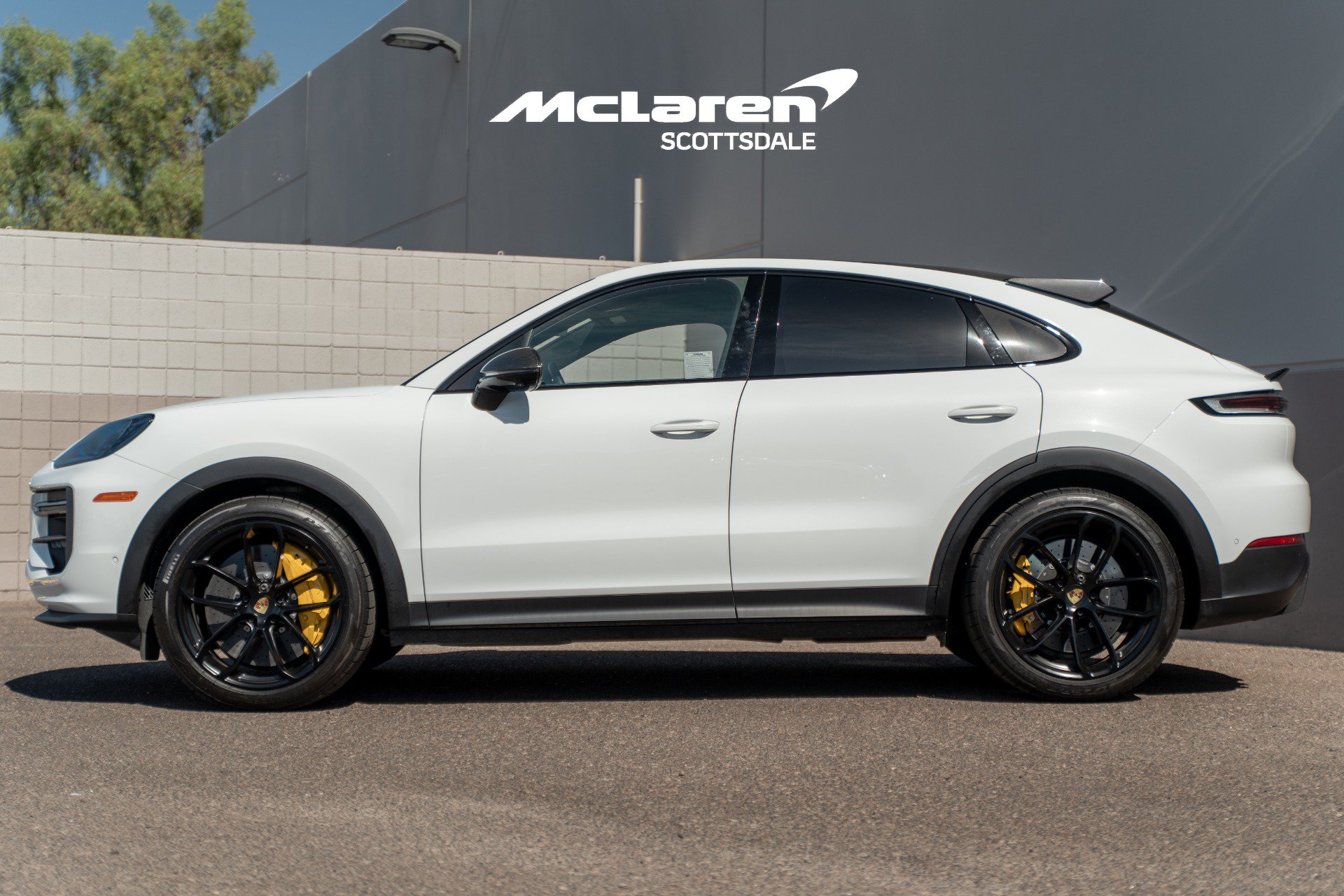 Used 2024 Porsche Cayenne Turbo GT AWD/4WD image 4