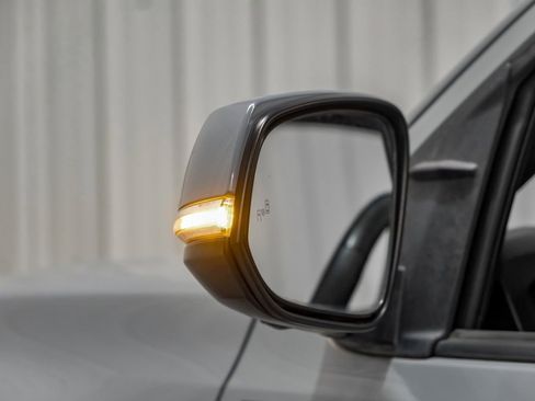 Used 2020 Toyota Tacoma TRD Off-Road w/ Advanced Technology Package image 37