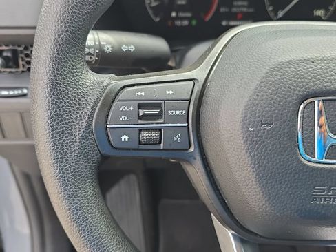 Used 2025 Honda CR-V LX image 16