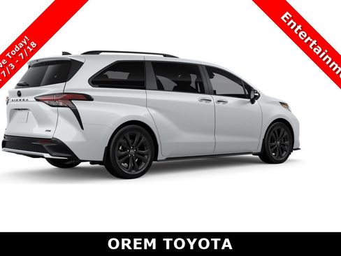 New 2026 Toyota Sienna XSE FWD image 10