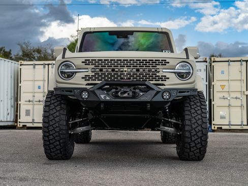 New 2025 Ford Bronco Badlands AWD/4WD image 9