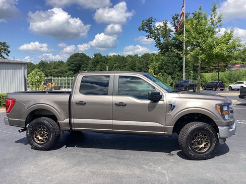 Used 2023 Ford F150 XLT image 5