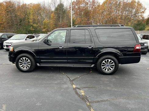 Used 2017 Ford Expedition EL XLT w/ Equipment Group 202A image 6