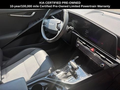 Certified 2023 Kia Niro EX FWD image 15