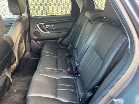 Used 2016 Land Rover Discovery Sport HSE AWD/4WD image 12