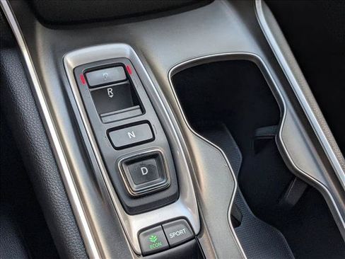 Used 2019 Honda Accord Sport image 12