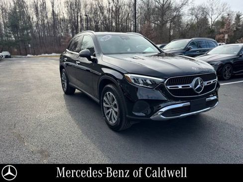 Used 2026 Mercedes-Benz GLC 300 4MATIC image 1