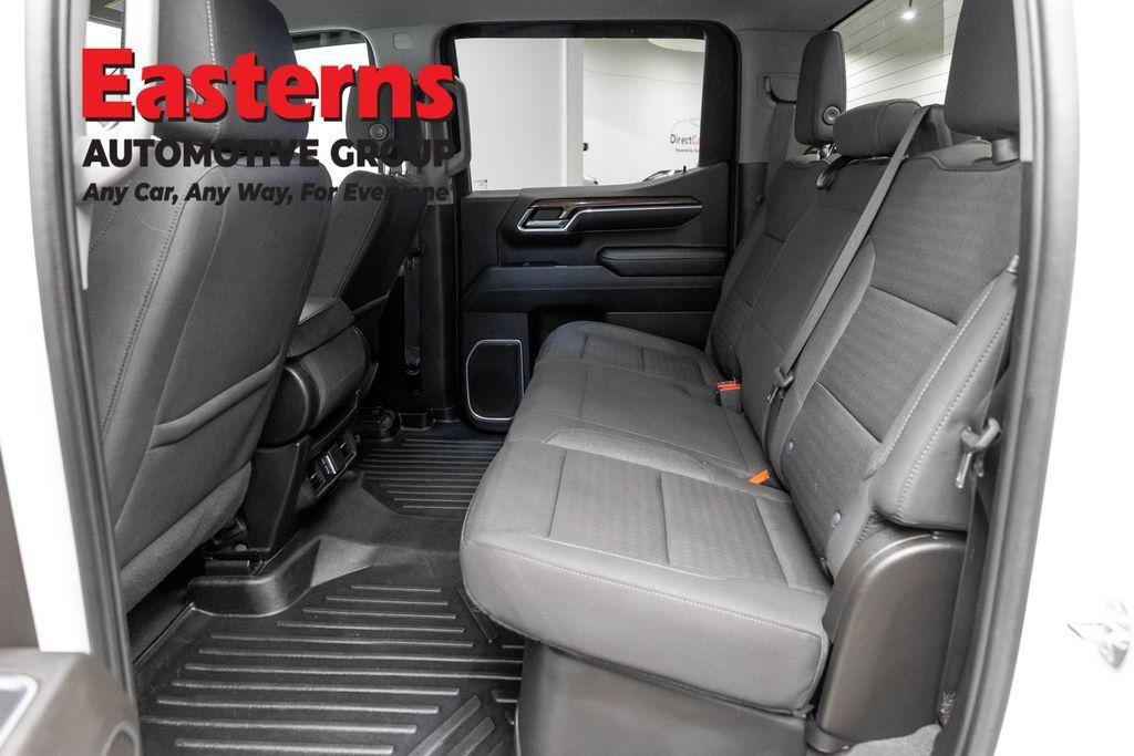 Used 2023 Chevrolet Silverado 1500 LT AWD/4WD image 24