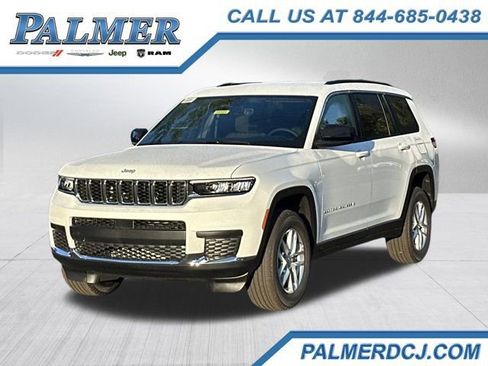 New 2025 Jeep Grand Cherokee L Laredo image 1