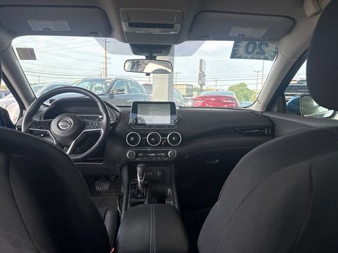 Used 2020 Nissan Sentra SV FWD image 14