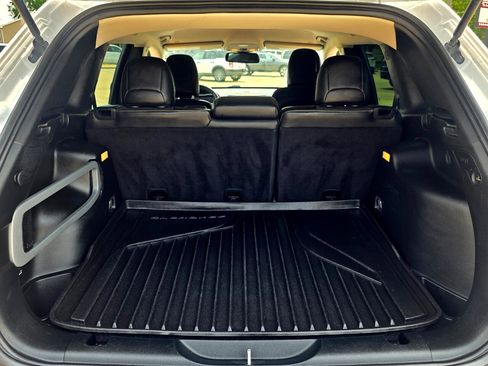 Used 2018 Jeep Cherokee Latitude Plus image 16