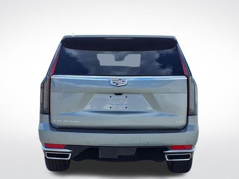 Used 2024 Cadillac Escalade Premium Luxury AWD/4WD image 4