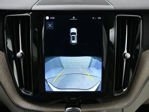 Used 2023 Volvo XC60 B5 Plus w/ Protection Package Premier FWD image 21