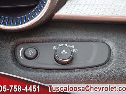Certified 2024 Chevrolet Trax LT w/ Driver Confidence Package FWD image 36