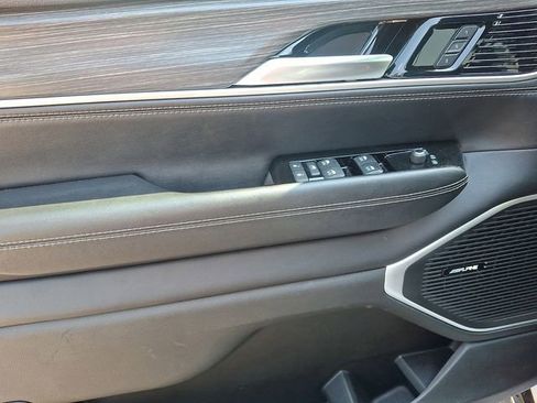 Used 2024 Jeep Wagoneer Series II w/ Flexible Seating Group RWD image 14