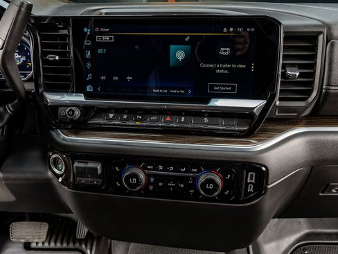 Used 2025 Chevrolet Silverado 2500 LT w/ Trail Boss Package image 24