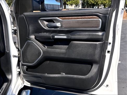 Used 2020 RAM 1500 Laramie w/ Off Road Group AWD/4WD image 27