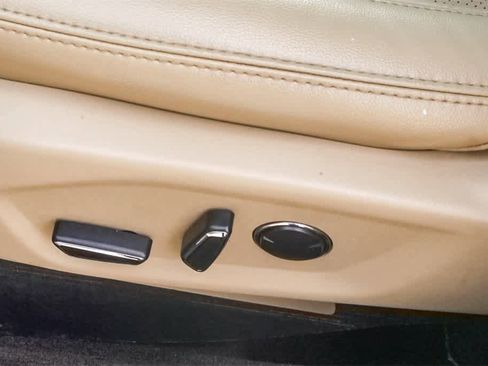 Used 2017 Ford Explorer Limited image 20